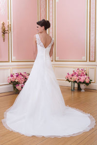 Sweetheart A-line Wedding Gown